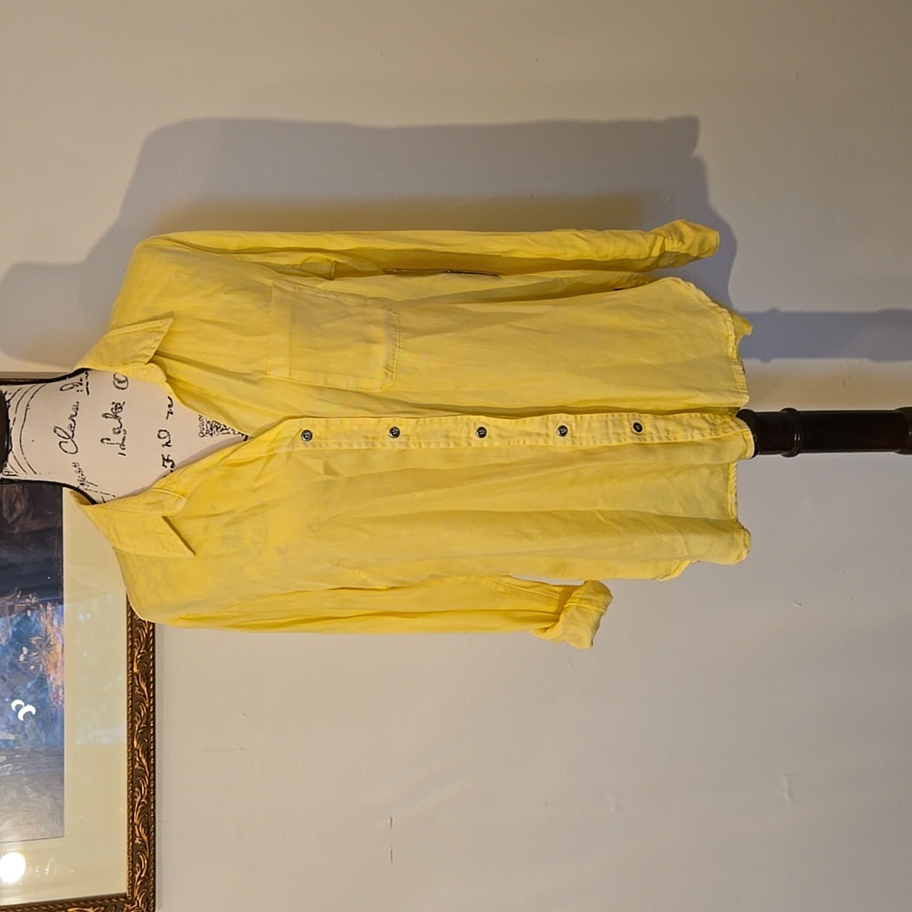 Billy T, yellow button down with roll sleeves.